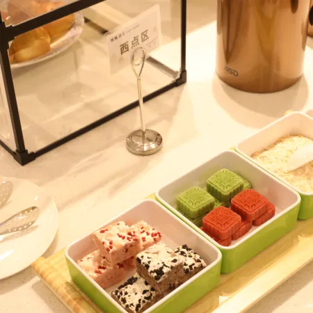 Jinyi Hotel (Baotou Guyang)