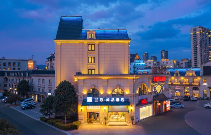 Lan'o Shangpin Hotel Xiangshuihua  Never Sleeping City