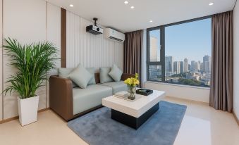 Alice • Riverview | TRANSCENDENCE • NOSTALGIA Apartment