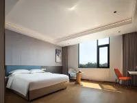 Meihong Hotel (Dehong Mangshi Airport Mangshi Square) - Mountain view