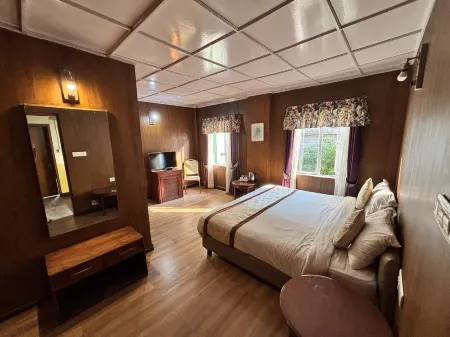 Orangepetal Comfort Himalayan Resort, Darjeeling