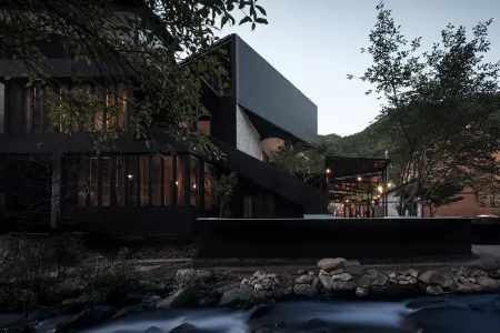 Space IXXXI Отели рядом с достопримечательностью «shi ling cun»