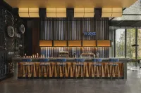 Aloft Kunshan Dianshan Lake - بار