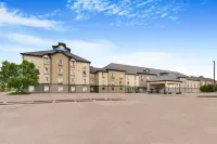 Days Inn by Wyndham Regina Hotels in 