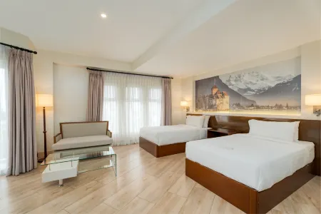 Hotel Carlito Tagaytay