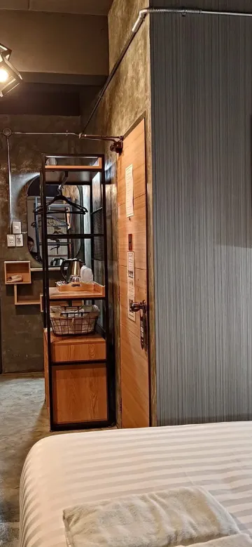 ห้องขนาดเล็ก เตียงใหญ่