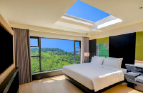 SFEEL Designer Hotel (Jiuzhaigou Valley Scenic and Historic Interest Area Tourist Center)