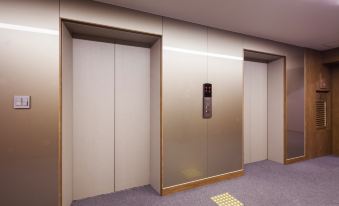 Western Coop Hotel & Residence Dongdaemun