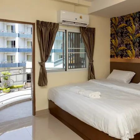 Sea Inn Pattaya Отели рядом с достопримечательностью «Спортзал Тониз»