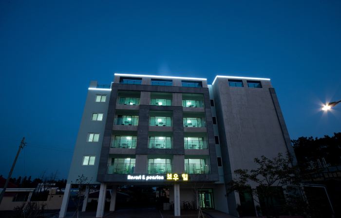 Bowoohill Hotel