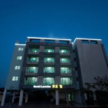 Bowoohill Hotel 鄰近朝安泰迪熊博物館的酒店