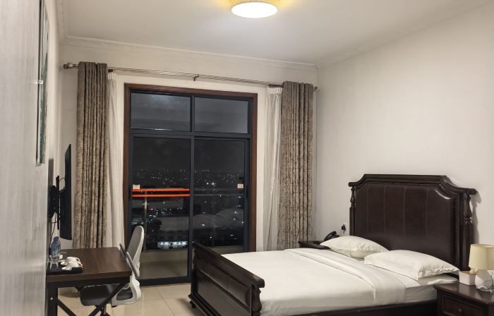 NOBLE HOTEL