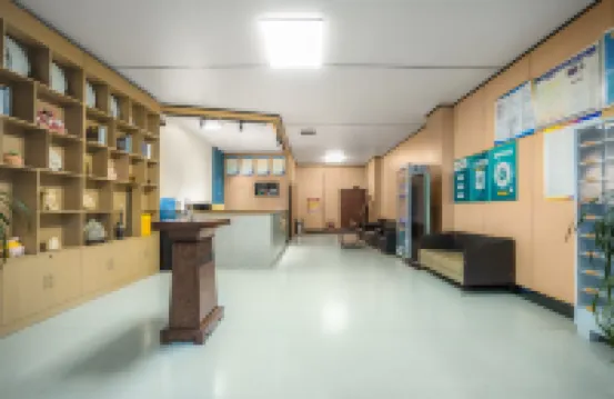 YueYing Hotel (Linyi University City Long-distance Bus Station Branch)