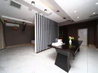 Linfen Xinhai Yuexin Hotel (Shenglong International Pingyang Plaza) โรงแรมในหลินเฟิน
