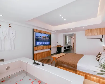 One night hotel (Leshan High speed Railway Station) Hotels in Leshan