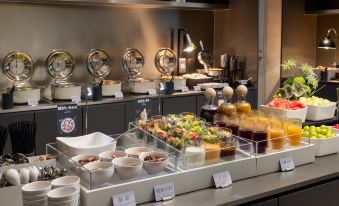 Nanchang Wanshou Palace Bayi Hall Subway Station Atour Light