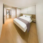 Hemut Courtyard Homestay (Yunchengbei Railway Station Wuyue Plaza)