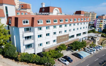 Heyy Seogwipo Hotel