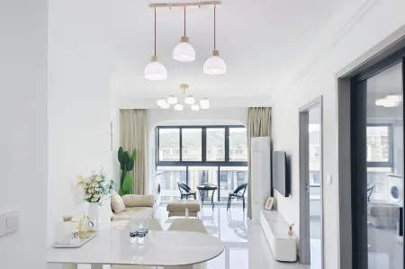 Weijia Homestay (Taihu Longzhimeng) Отели рядом с достопримечательностью «Город представлений Тайху (бывший Древний город Тайху)»