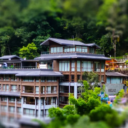 Longsheng Hot-spring Hotel