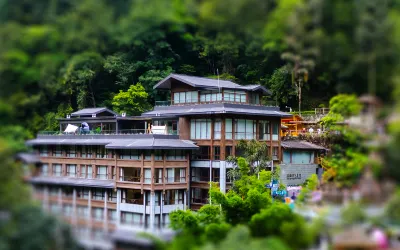 Longsheng Hot-spring Hotel Hotels near Datangwan Scenic Area