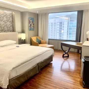 S-aura Hotel