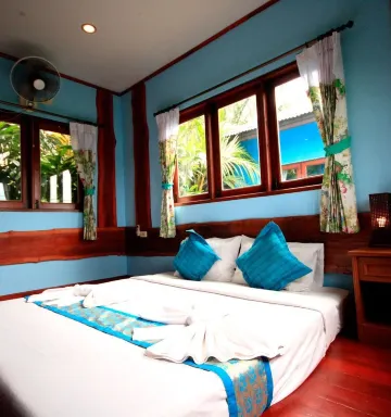 ห้องเตียงคิงไซส์ พร้อมระเบียง