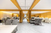 Taoyuan Crystal Hotel (Shambhala Cultural Square Branch