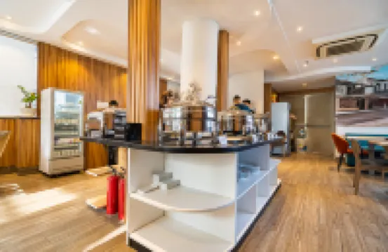 더 솔리트 호텔, 나이스시 관리