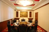 Fengzhen Nightless City Hotel