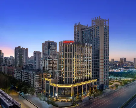 武漢天地漢口江灘希爾頓歡朋飯店 武漢住宿飯店