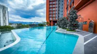 Piccadilly Ipoh Greentown by BYON - Pools