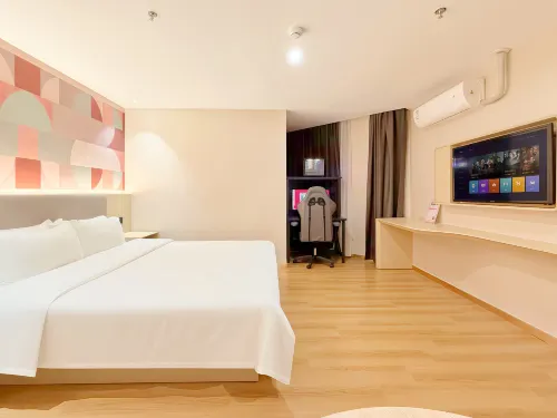 Qingye E-sports Homestay (Heyuan Asia's First High Fountain Wanlong City) - 新規開業