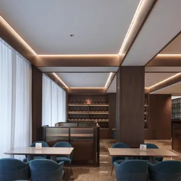 Yunfeng Hotel (Tonghua Trade Center)