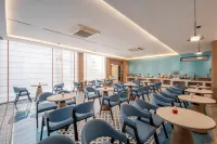 Chengjing LIFE  HOTEL (Xiamen Zhongshan Road Pedestrian Street & Wanshi Botanical Garden Branch) - 주차장