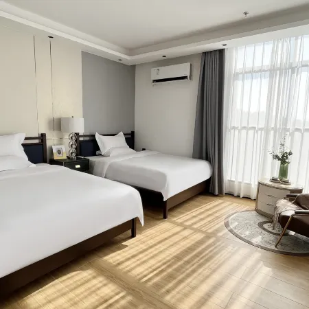 Maoming NaShan NaHai Homestay (China's No.1 Beach Branch)