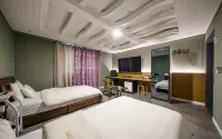 Mokpo New Ever Green Hotel Hotels in 