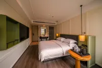 SFEEL Designer Hotel (Yibin Railway Station · Vientiane Tiandi Branch) Hotels in Yibin