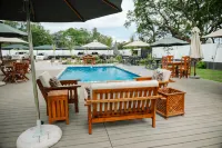 Serene Luxury Hotel Hotel di 