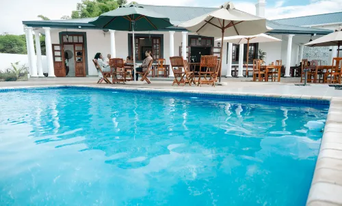 Serene Luxury Hotel - parking