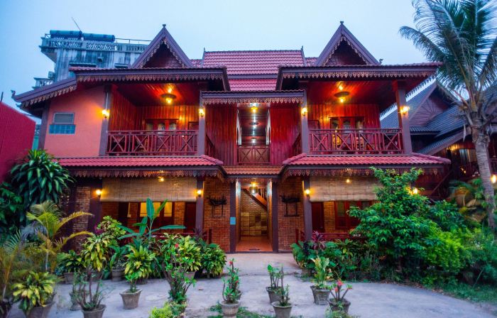 Zuela Guesthouse and Restaurant
