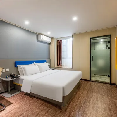 7 Days Inn (New 7 Days Wuhan Guanggu Huquan Street Yangjiawan Subway Station Branch) Hotels near Hubei Vocational College of Art
