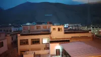 Shangke You Hotel (G219Dinggye County Government) - Dağ Manzaralı