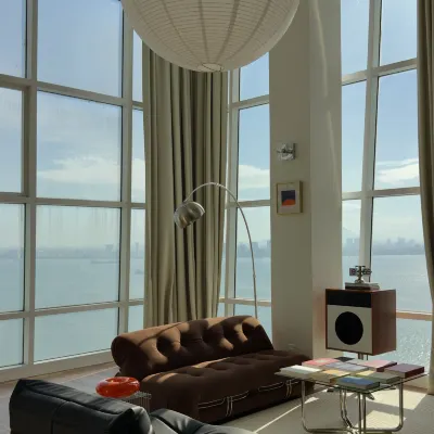 Maritime Suite by AirRise Hotels near Persiaran Karpal Singh