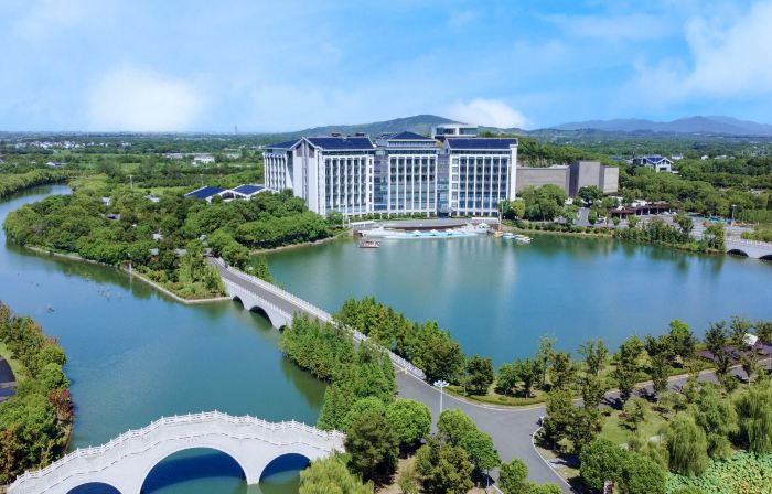 YIXING SHUIMO HENTIQUE RESORT