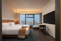 Wuhan Jiangying High-Rise Riverfront Hotel