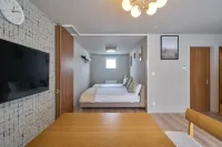 Niseko Town Retreat AMBER Hotels near محطة كوتشان