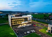 Longjing Yanghang Hotel