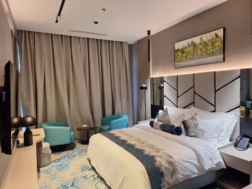 Taj Lives Hotel - 3-Star