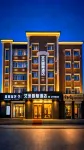 Amy Smart Hotel